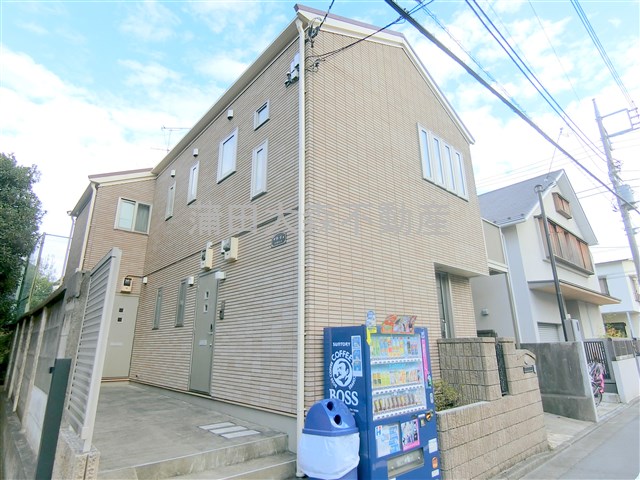 建物外観　2007年5月築　木造2階建て総戸数3戸　東急池上線久が原駅