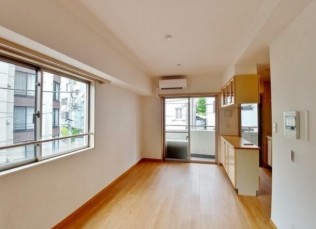 居室・リビング　内観※別部屋参考写真