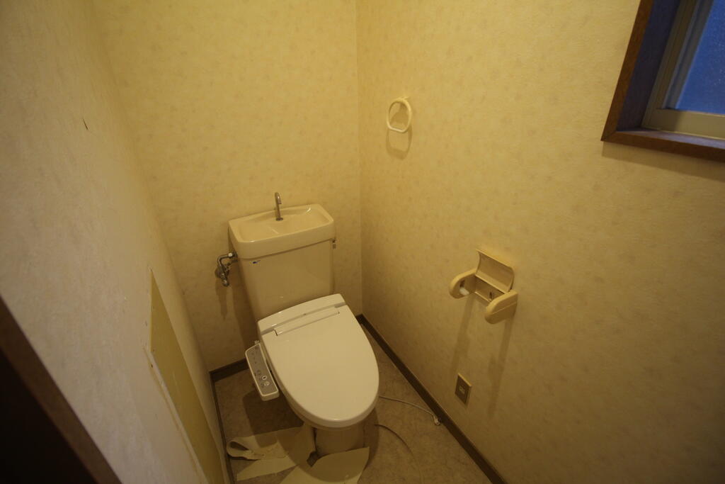 島谷アパートのトイレ写真