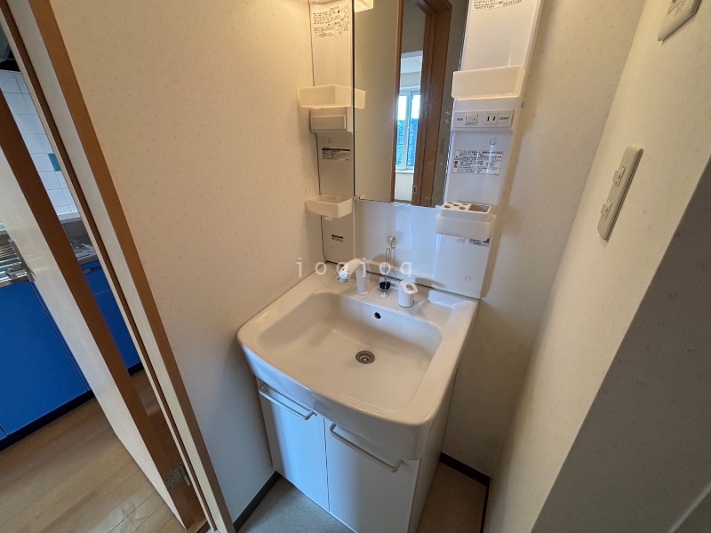 洗面設備　身支度には必須ですね♪