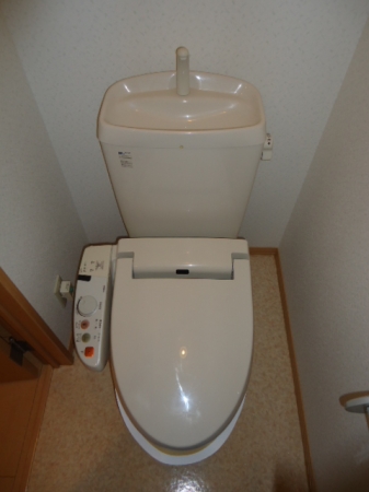 トイレ　清潔感のあるトイレです