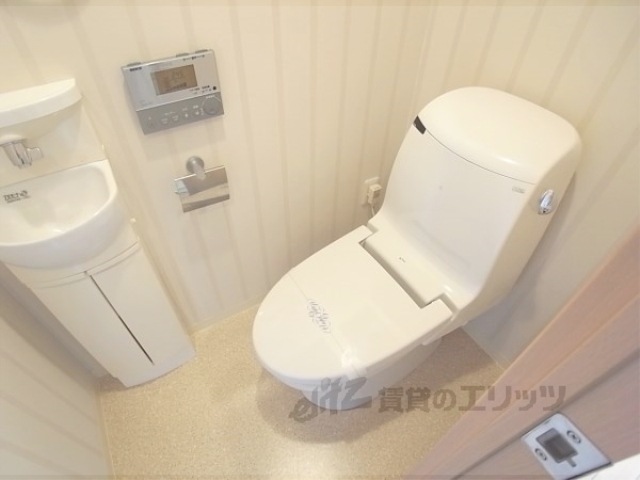 ロータリーマンション大津京レアールのトイレ写真