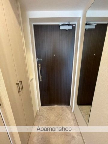 スプランディッド中之島WESTの玄関写真