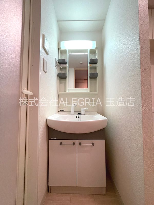 地下鉄千日前線 今里駅 徒歩5分 10階建 築21年の内装写真