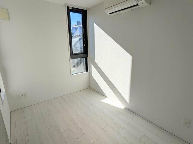 ＪＲ中央線 高円寺駅 徒歩7分 4階建 築9年の居間写真