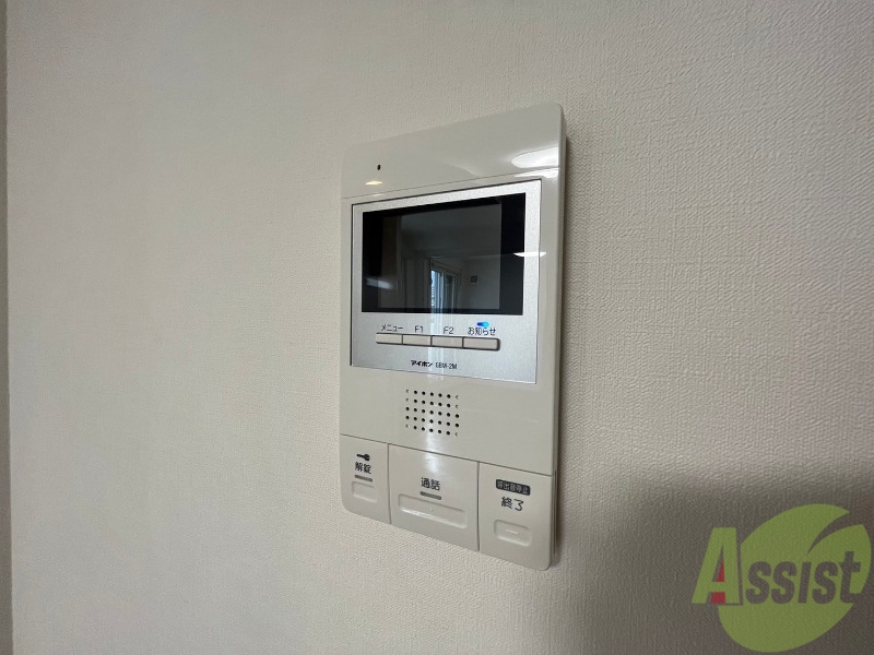 セキュリティ　ＴＶモニター付インターホンです。来客者の顔が見えるので安心！