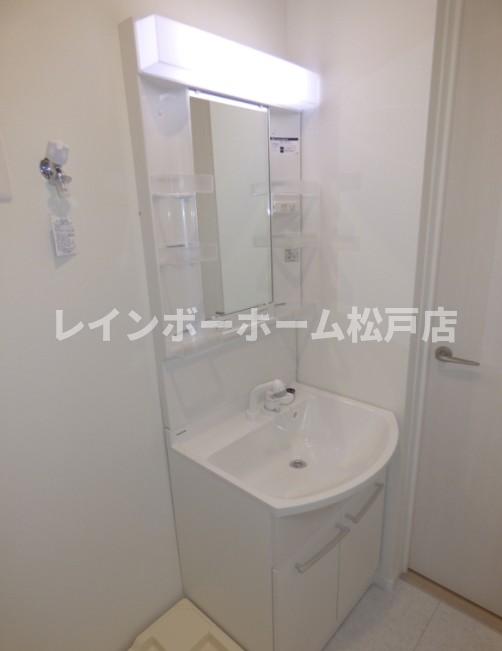洗面設備　※同施工参考写真
