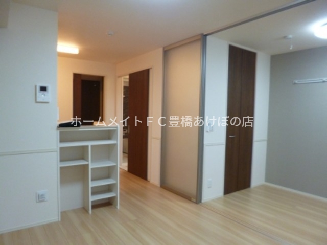 居室・リビング　同型別部屋写真