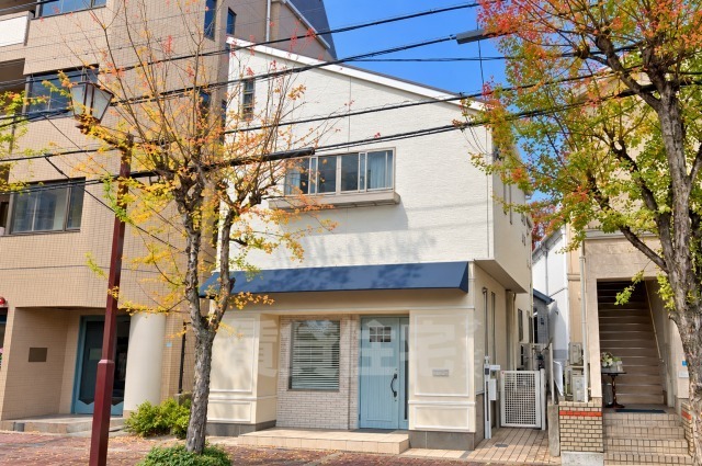 阪急神戸線 芦屋川駅 徒歩7分 築19年