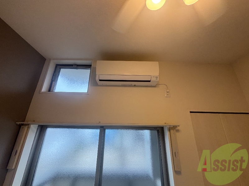 その他設備　リビングにエアコンが付いているため部屋の温度の調節が可能です