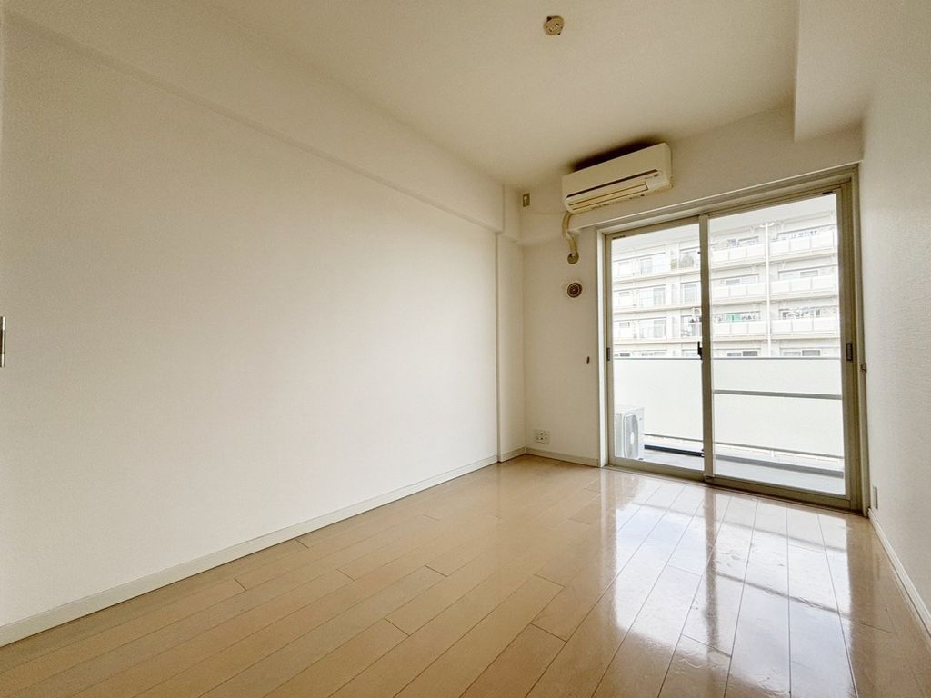 ＪＲ武蔵野線 新松戸駅 徒歩3分 11階建 築24年の内装写真