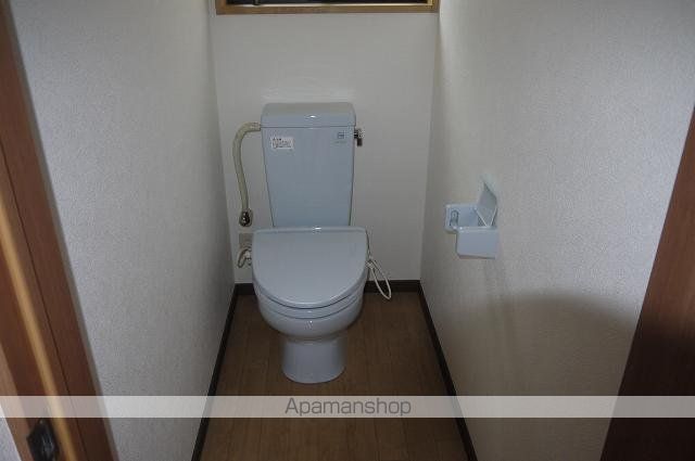 加茂町二丁目貸家のトイレ写真