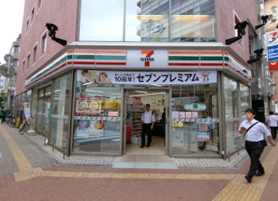 コンビニ　セブンイレブン 立川駅南口店（コンビニ）まで186m