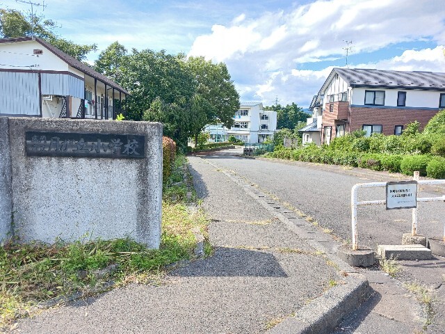 小学校　盛岡市立月が丘小学校（小学校）まで1000m
