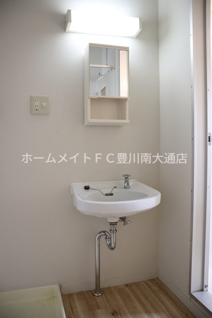 洗面設備　同型別部屋写真
