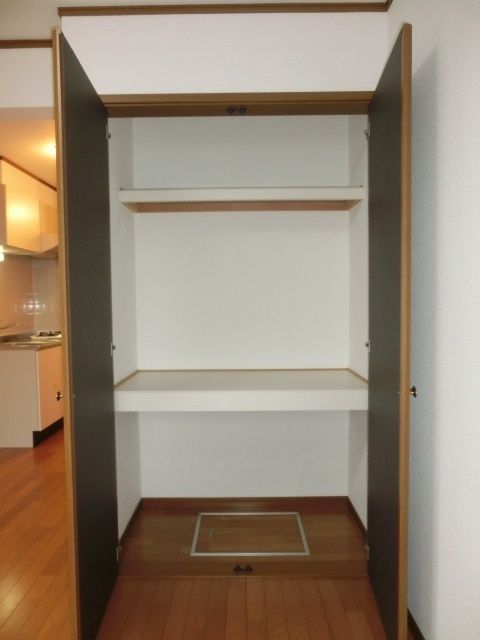 収納　グリーンハイツＭ　豊島区上池袋３