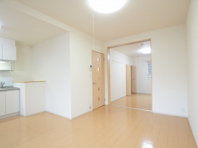 居室・リビング　ゆったり過ごせる居間です