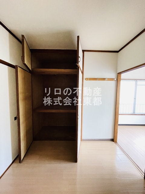 京急本線 上大岡駅 徒歩5分 2階建 築48年の内装写真