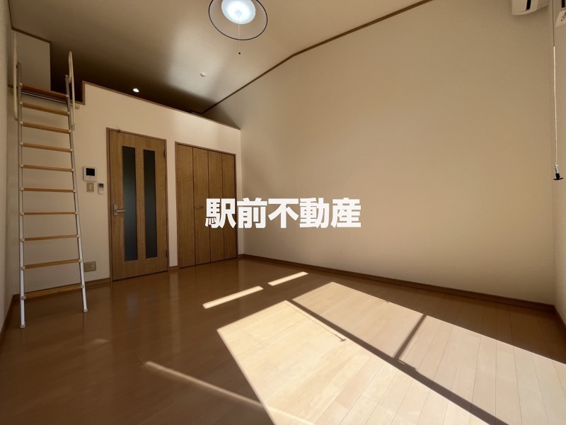 グルナディエIIの居間写真