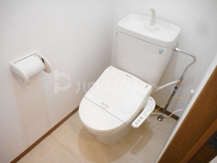 東京メトロ東西線 妙典駅 徒歩9分 3階建 築29年のトイレ写真