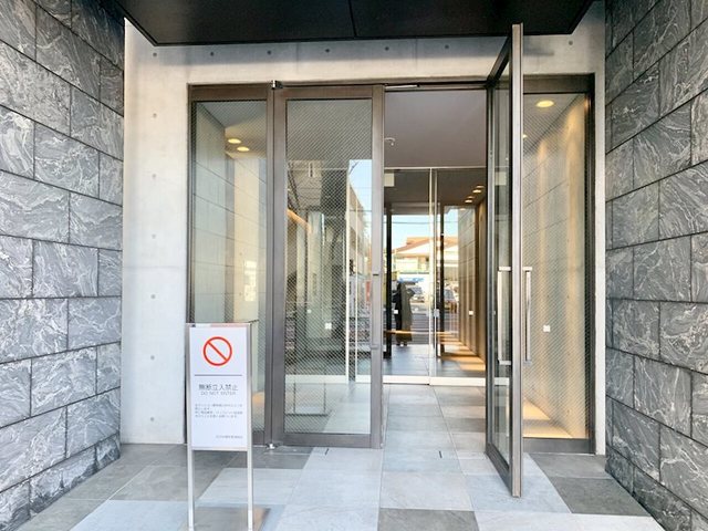 エントランス　エントランス部分