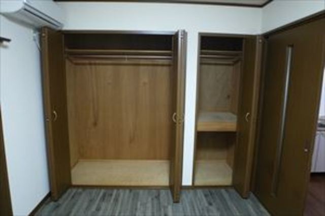 収納　クローゼット