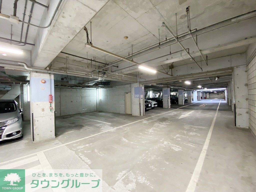 駐車場　お問合せは(株)タウンハウジング赤坂店へ【03-5563-…