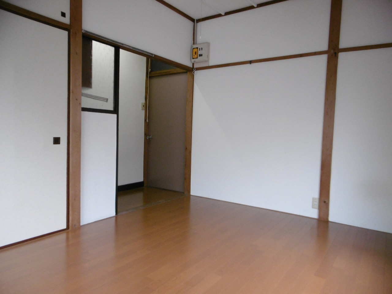 その他部屋・スペース　綺麗なフローリングのお部屋ですよ！