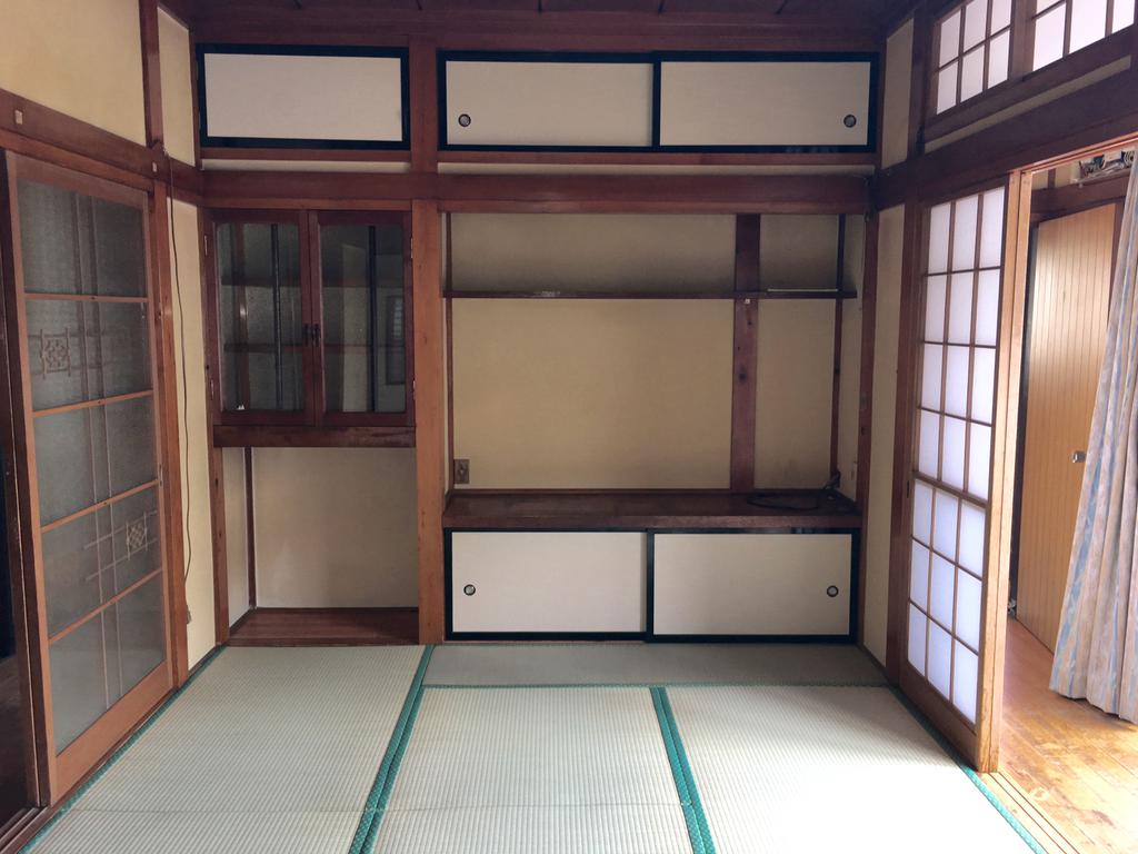 ＪＲ宇都宮線 宇都宮駅 バス乗車時間：13分 最寄りバス停で下車 徒歩5分 2階建 築63年の居間写真