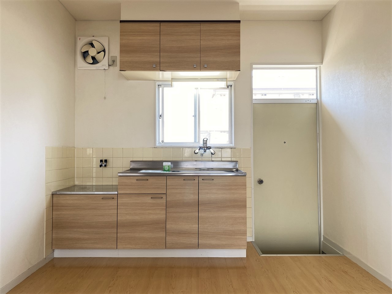キッチン　※別部屋の参考写真です