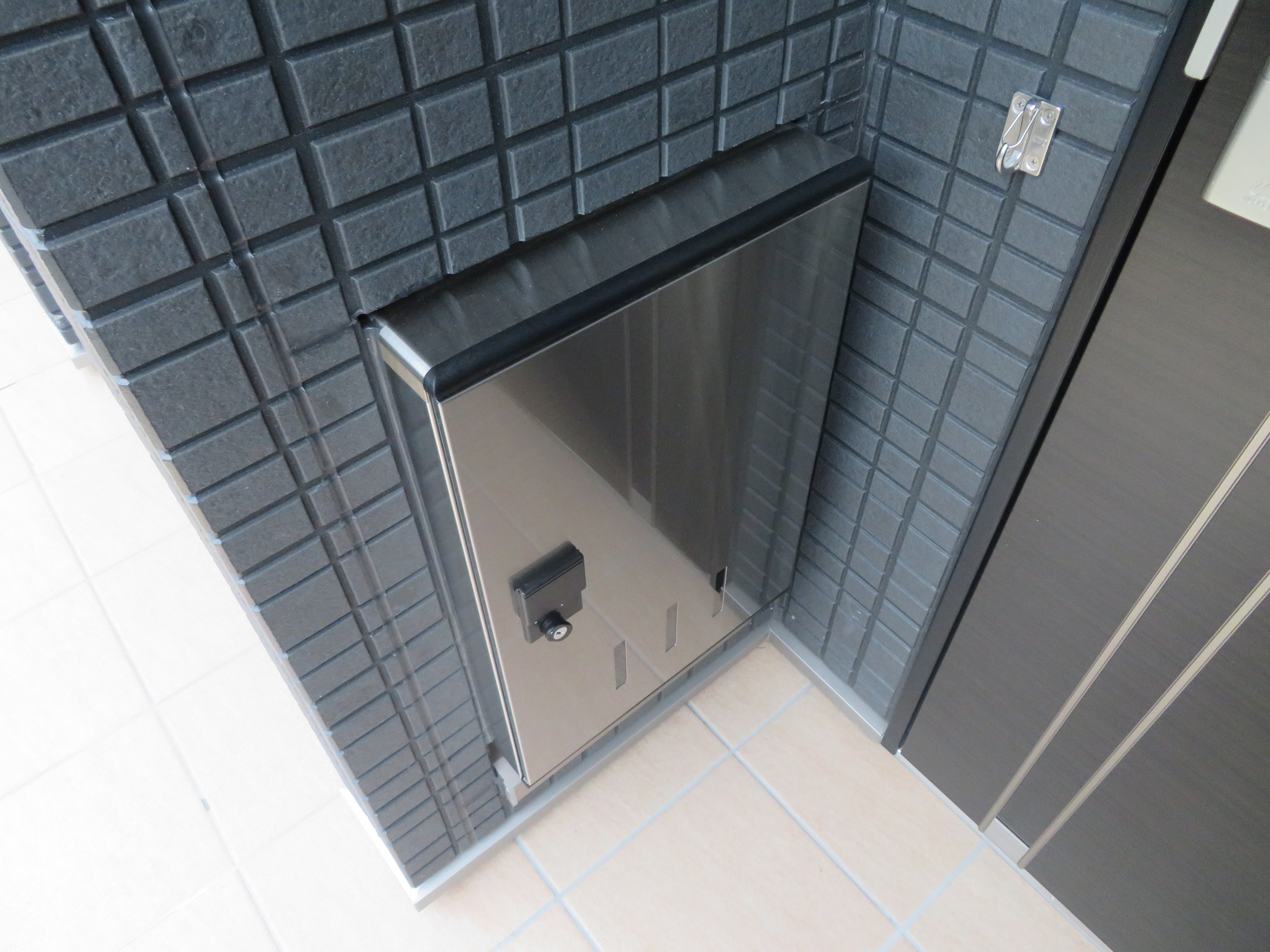 セキュリティ　不在時も安心な宅配ボックス♪