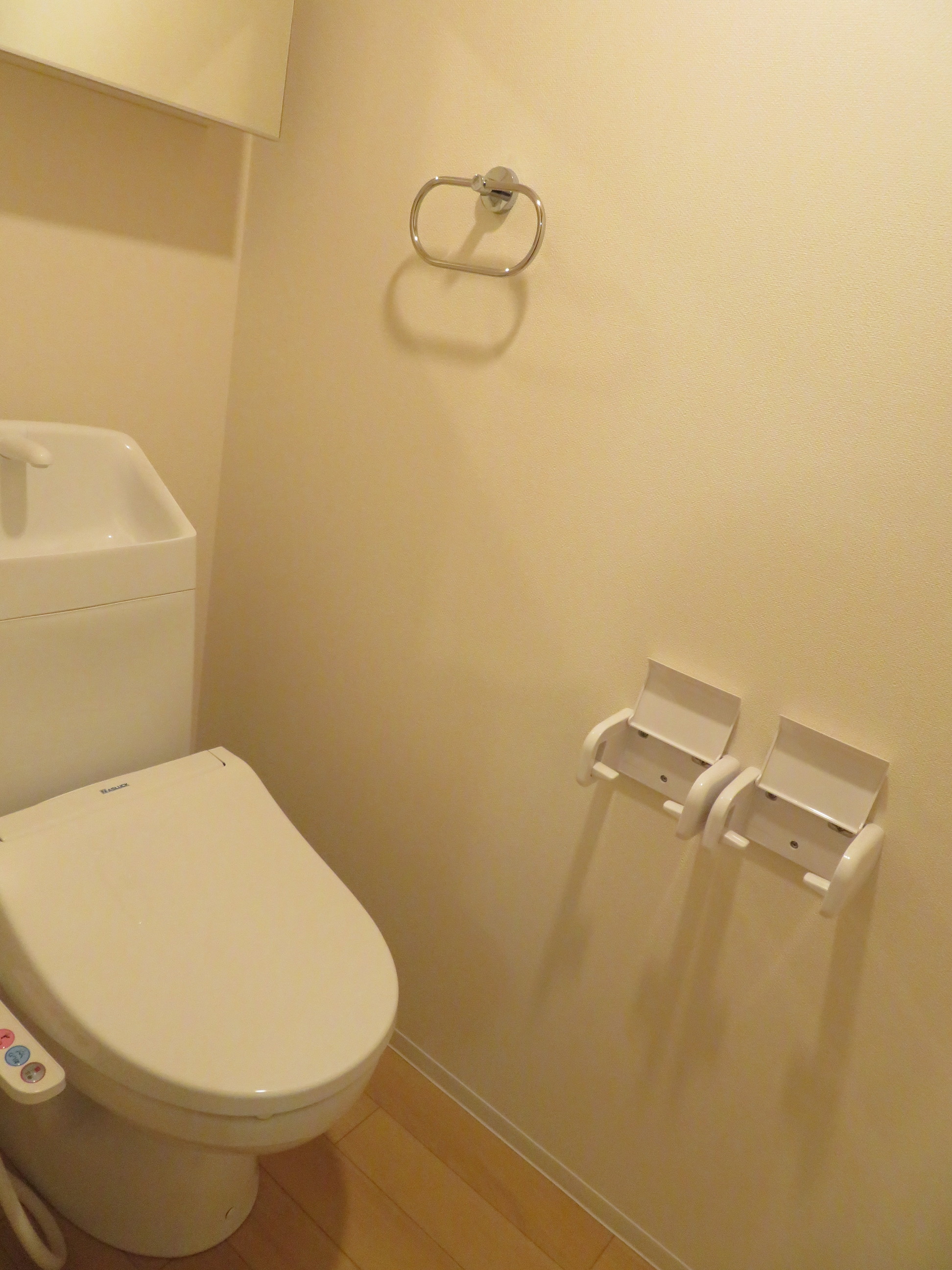 トイレ　シャワー付トイレです！