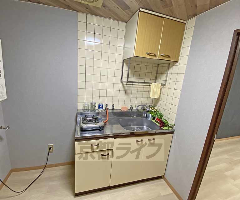 キッチン　収納たっぷりのキッチンです。