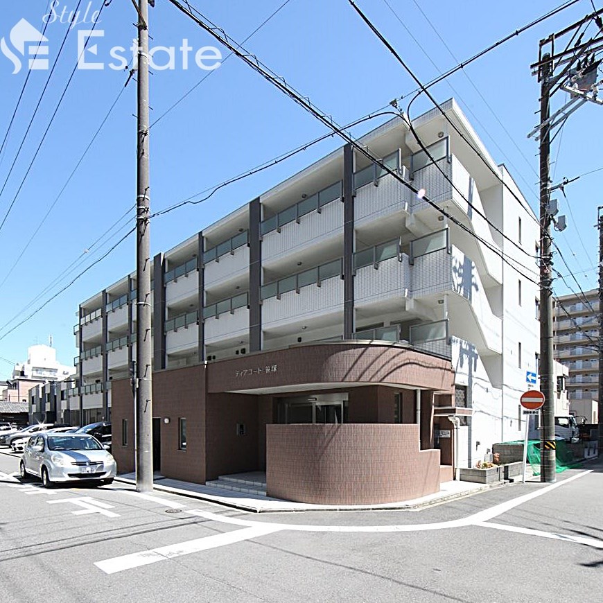 名古屋市西区笹塚町のマンションの建物外観