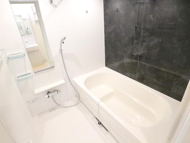 バス・シャワールーム　きれいなお風呂です