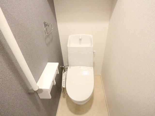 トイレ　清潔感のあるトイレです