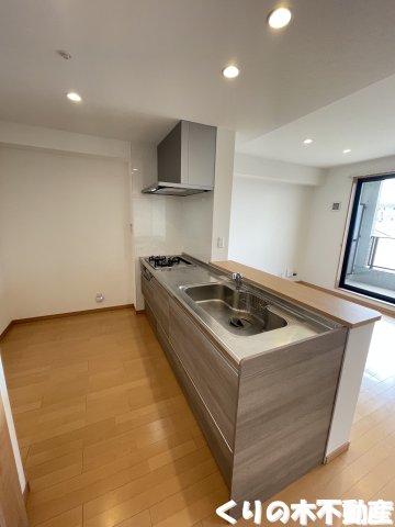 キッチン　同タイプのお部屋の写真です（現況を優先致します）