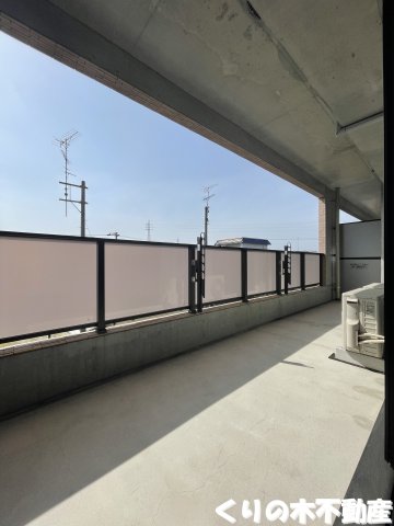バルコニー　同タイプのお部屋の写真です（現況を優先致します）