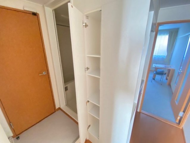 玄関　１階のお部屋の玄関です。