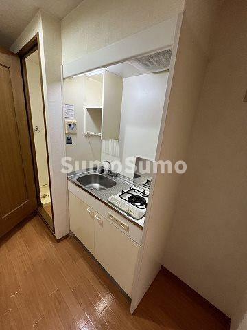 キッチン　コンパクトなキッチンで掃除もラクラク