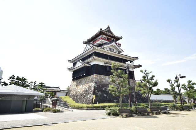 【エスポワールＢ棟の公園】