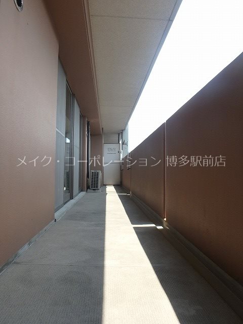 【福岡市博多区東光寺町のマンションのバルコニー】