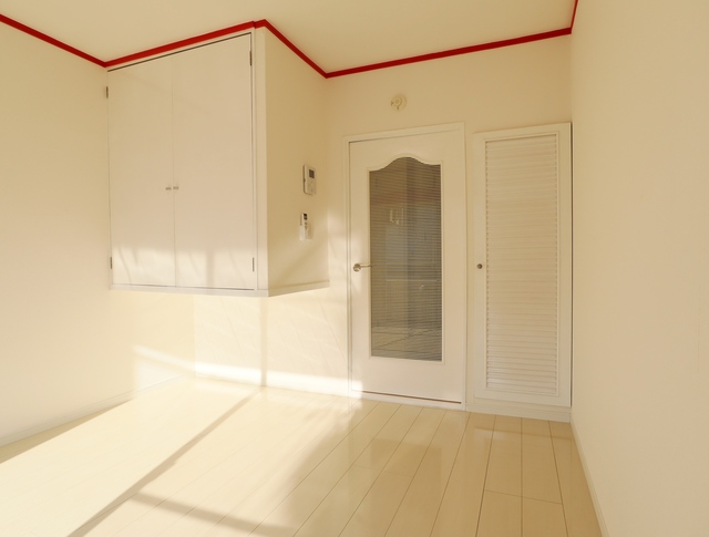 居室・リビング　参考画像　同建物別部屋