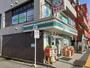 コンビニ　ローソンストア100 金沢六浦一丁目店（コンビニ）まで126m