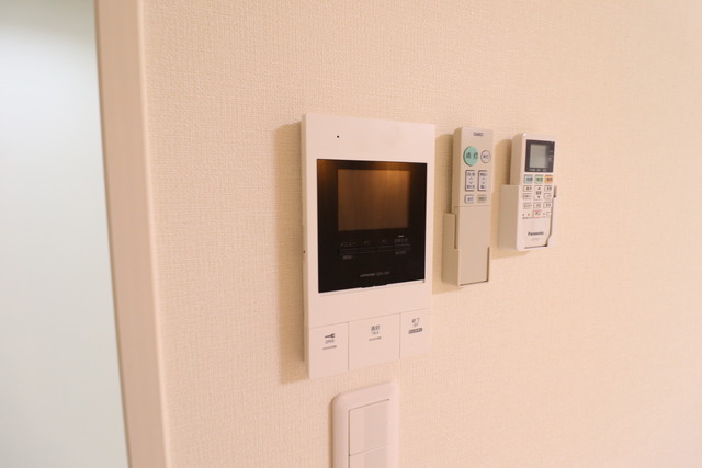 セキュリティ　モニター付インターホン