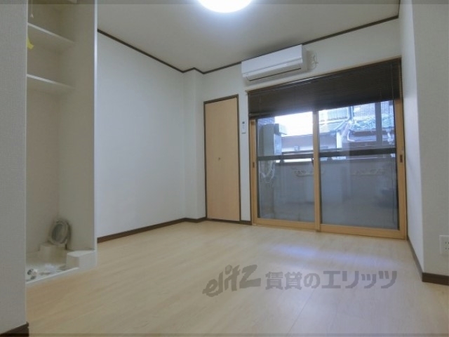 居室・リビング　洋室