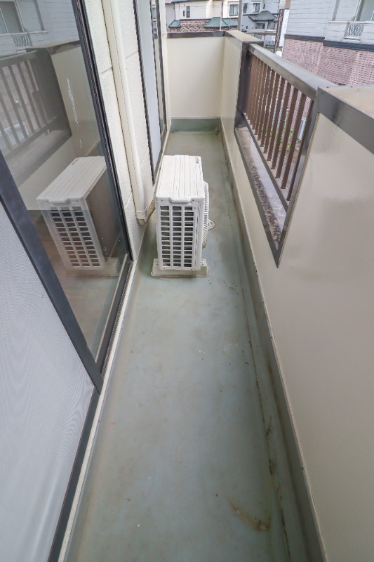 バルコニー　図面と現状に相違がある場合には現状を優先