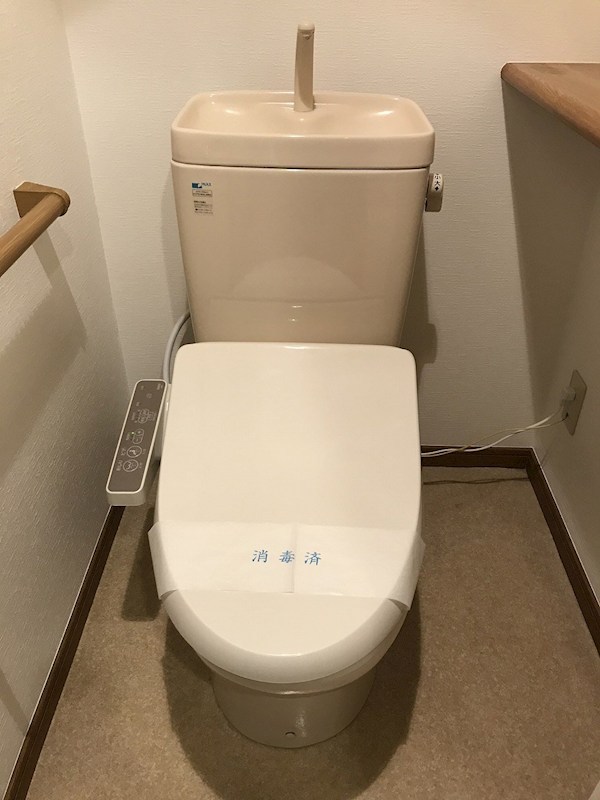 トイレ　別部屋参考写真