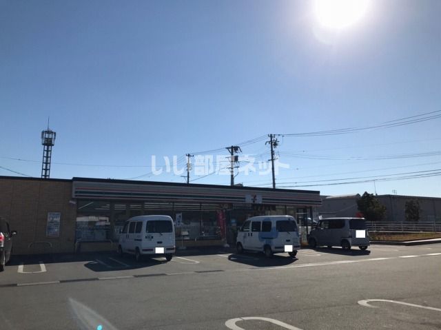 コンビニ　セブンイレブン 松阪田村町北店（コンビニ）まで978m