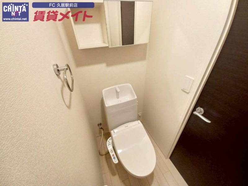 トイレ　別部屋画像参考